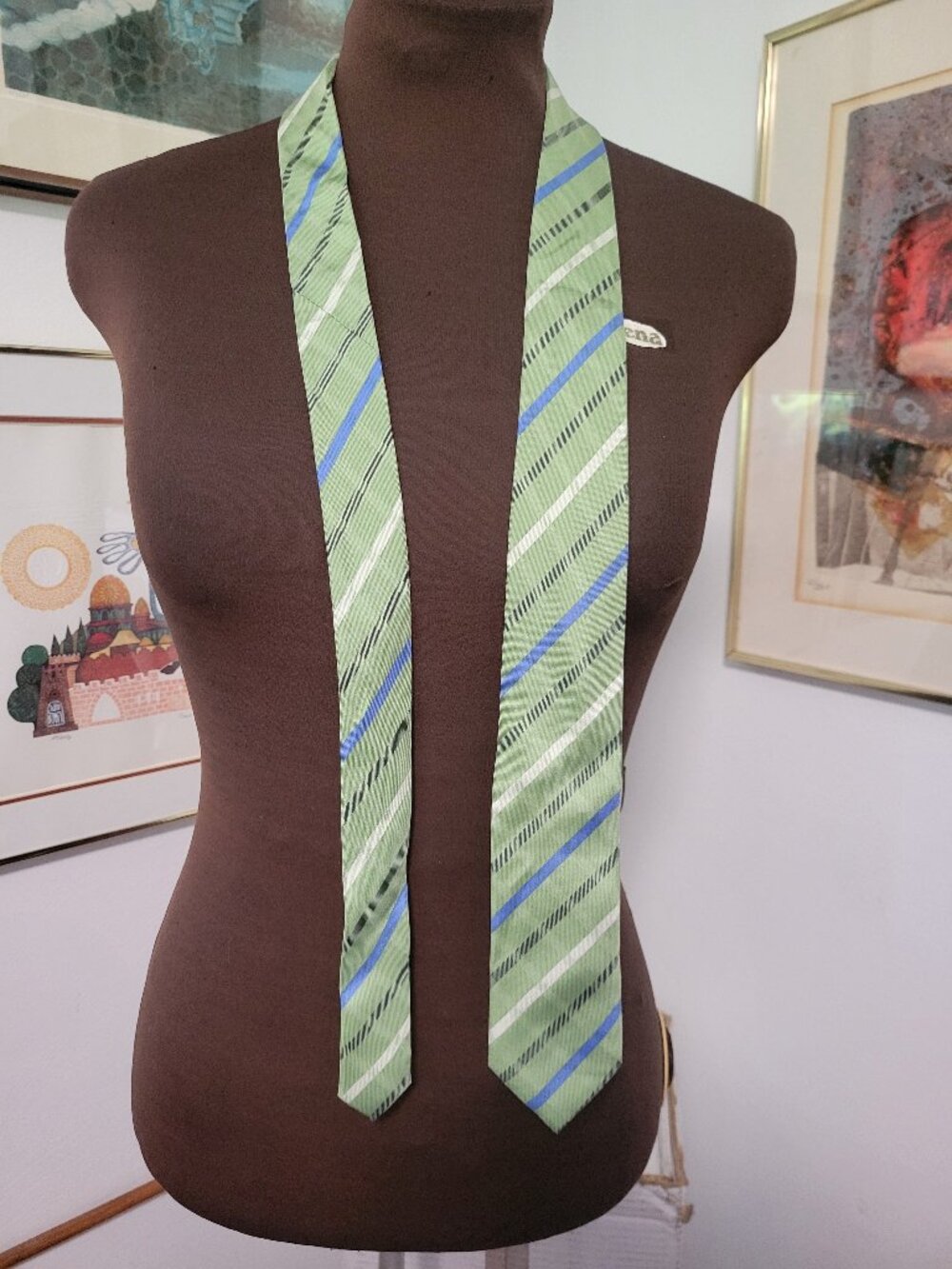 Chaps Designer Silk Tie Green and Blue